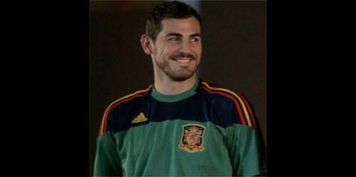 Casillas supera a Zubizarreta con la selección española