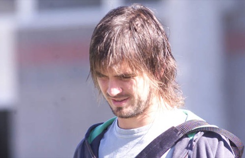 Costanzo no seguirá en Basel, pero por ahora no vuelve