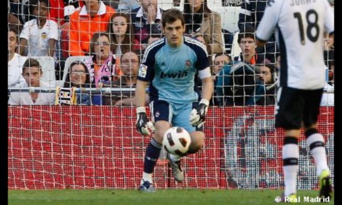 Casillas iguala a Pirri con 417 partidos en Liga