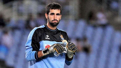 Asier Riesgo sufre un esguince en su rodilla izquierda