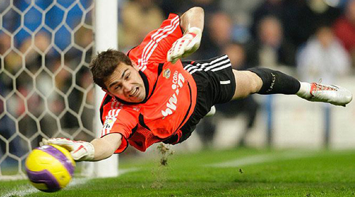 Iker sigue siendo el líder