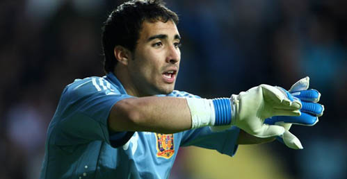 Asenjo reapareció luego de nueve meses
