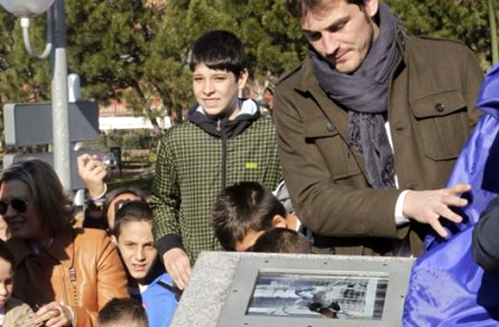 Casillas tiene su propia avenida en Móstoles, Madrid