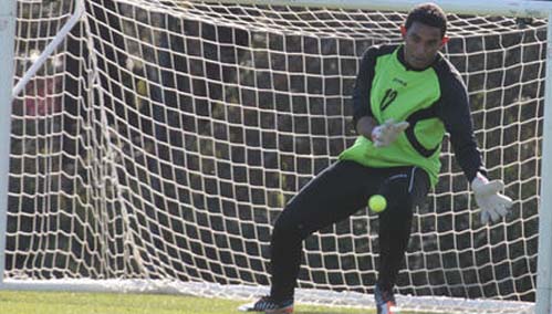 En Honduras los arqueros entrenan con pelotas de tenis