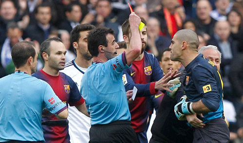 Cuatro fechas de suspensión para arquero azulgrana Valdés