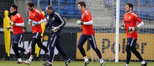 Casillas-Diego López, empieza el mano a mano