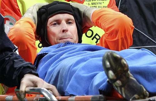 Chelsea: Cech se lesionó y tiene para un mes