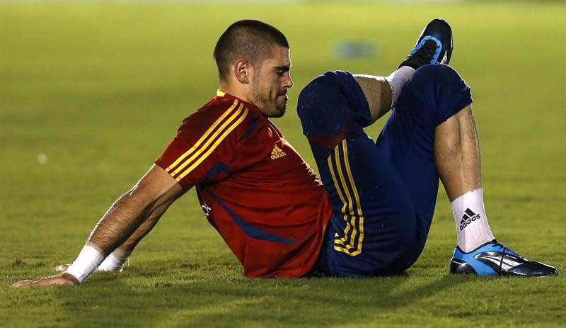 Valdés presiona para atajar en la selección de España
