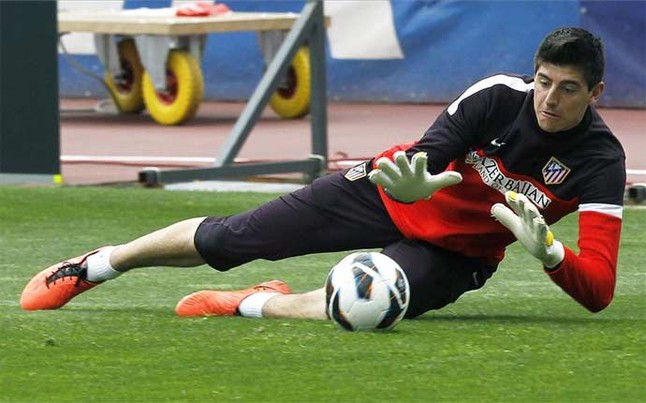 Courtois le planta cara a Mourinho
