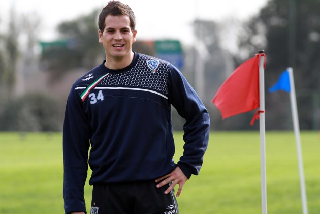 Sosa vuelve al arco de Vélez