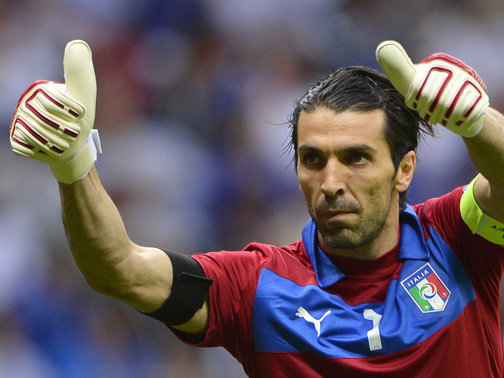 Buffon dice que ahora respeta más a Casillas